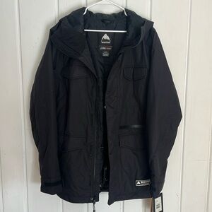 Burton snowboard jacket men’s size L brand new